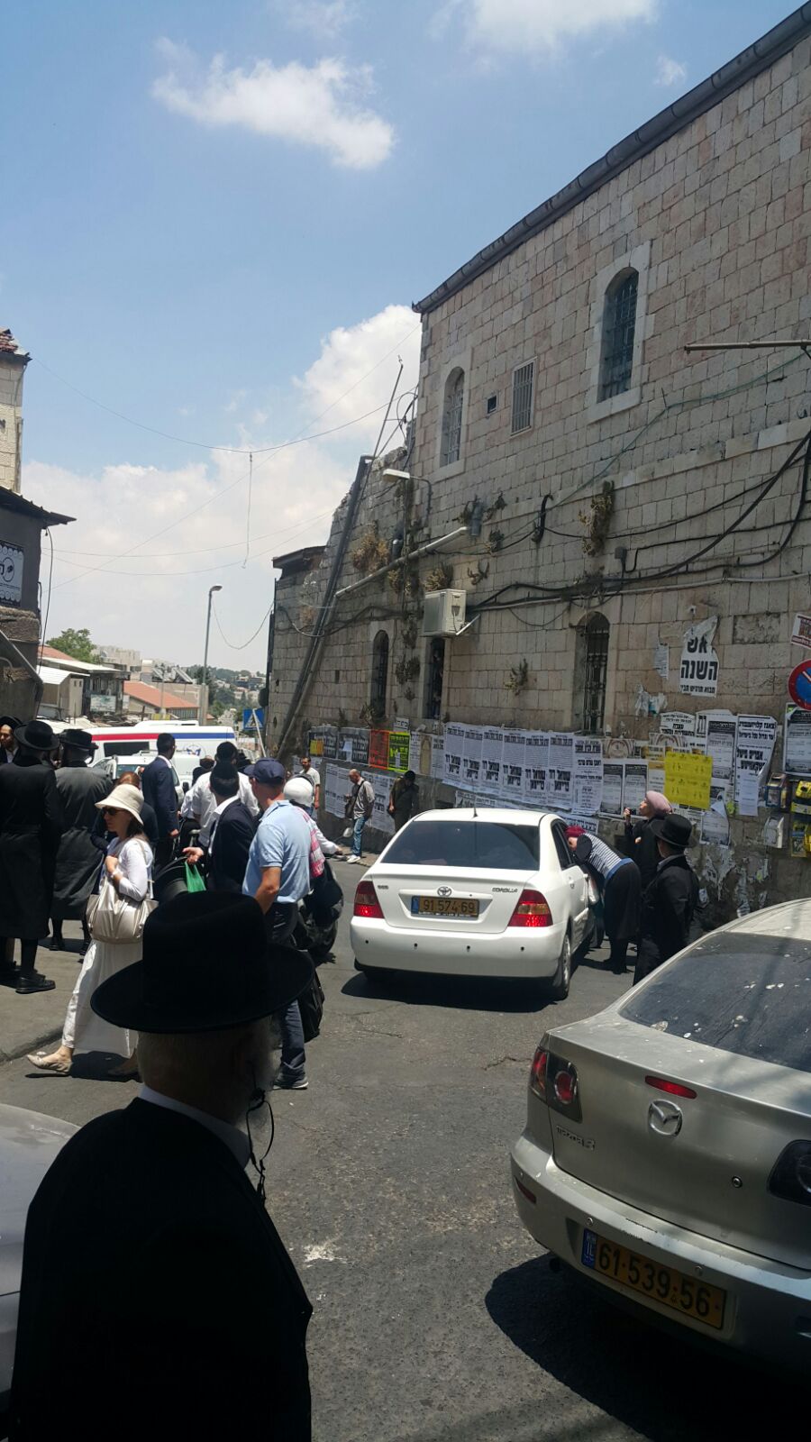 שוב בלשי משטרה מחופשים ביצעו מעצרים במאה שערים