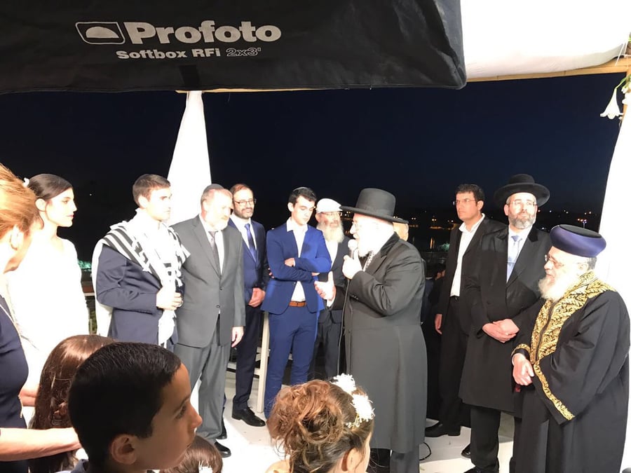 הרבנים הראשיים בחופת בן היועץ המשפטי לממשלה