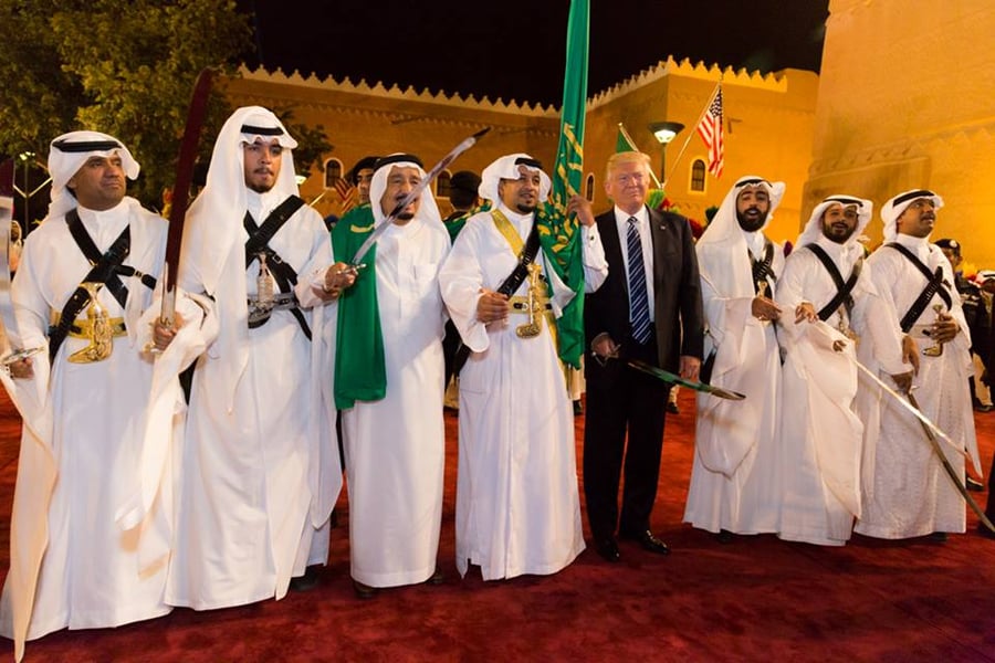 טראמפ עם מנהיגים ערבים בסעודיה