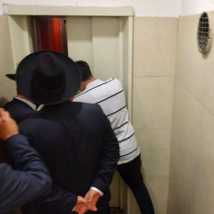 שר התורה מרן הגר"ח קנייבסקי נלכד במעלית, אנשי ידידים חילצו