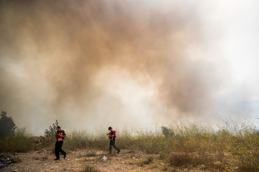 צפו בגלריה: שריפת הענק בפאתי רוממה
