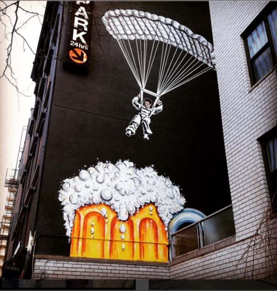 גלריה: הצייר שגורם לתושבי ניו יורק לחייך