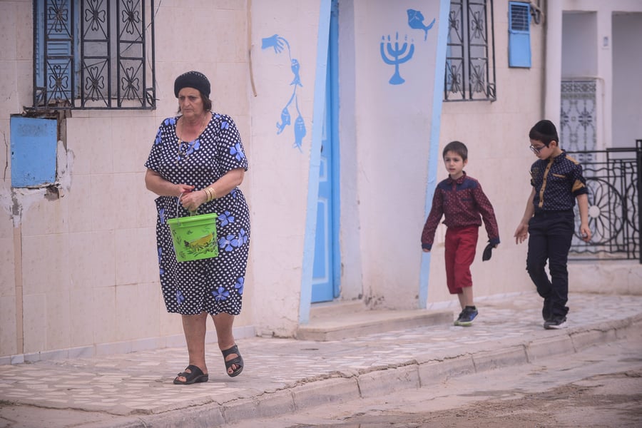 52 תמונות שמציגות את הווי החיים היהודי באי ג'רבה