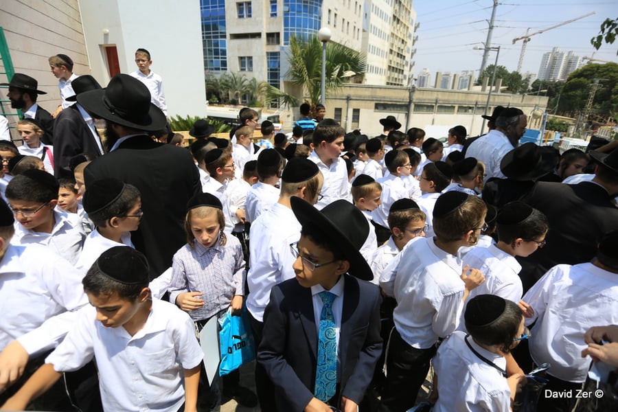 אלפי ילדים בסיום לזכר הרבנית שטיינמן ע"ה