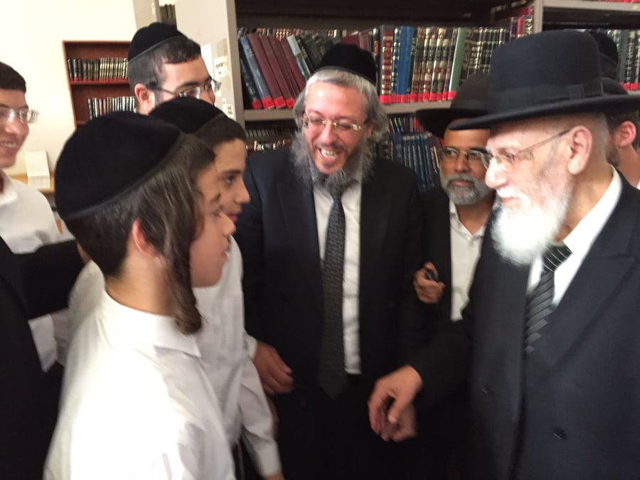 סבב הביקורים של ראש העיר אלעד בבתי הרבנים