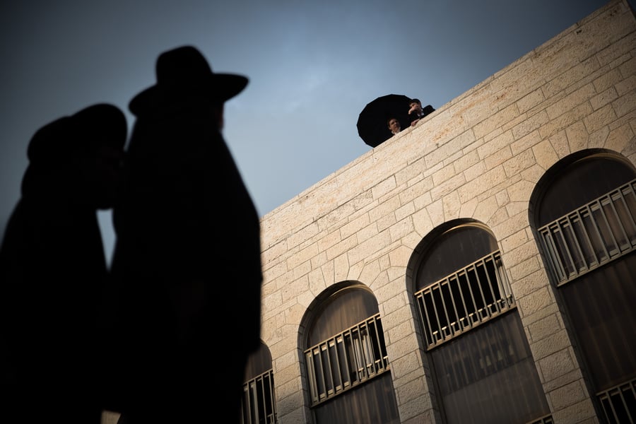 תיעוד דומע: אלפים ליוו את הגאון רבי דב יפה זצ"ל בירושלים