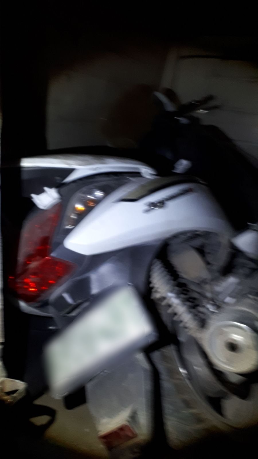 ניסה להבריח אופנוע גנוב בארגז רכב ונעצר
