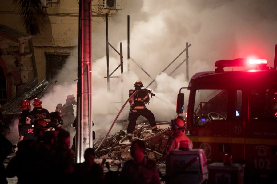 בלוני גז התפוצצו בחנות לחומרי בניין ביפו; שלושה נהרגו