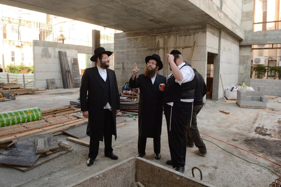 צפו בתמונות: משב"ק הרבי מסאטמר מבקר בישראל
