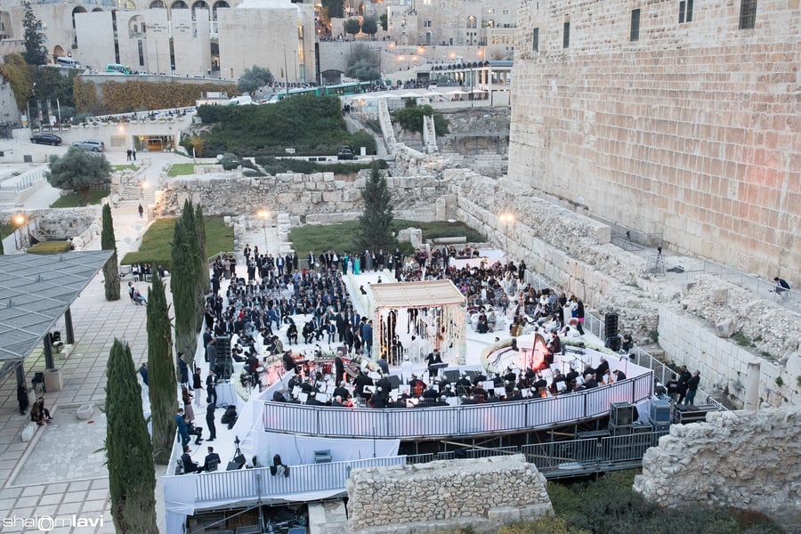 בירושלים נערכה החתונה היהודית הגדולה בעולם