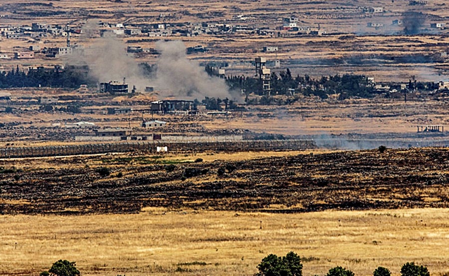 עשן מהקרבות בגולן הסורי. ארכיון