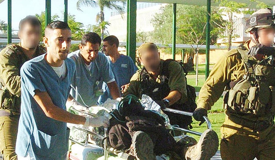 חייל פצוע מפונה לבית החולים. אילוסטרציה