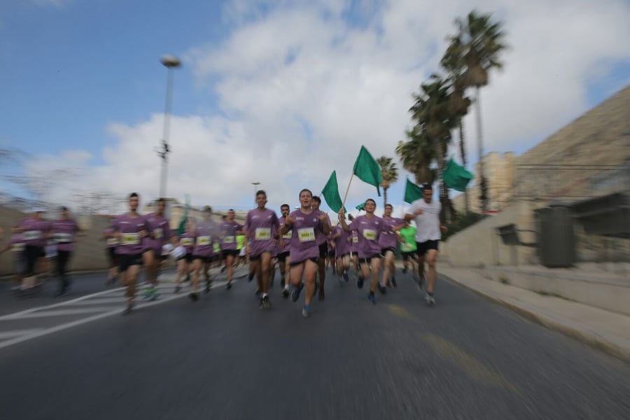 מרתון ירושלים: 30 אלף רצים  • צפו בגלריה