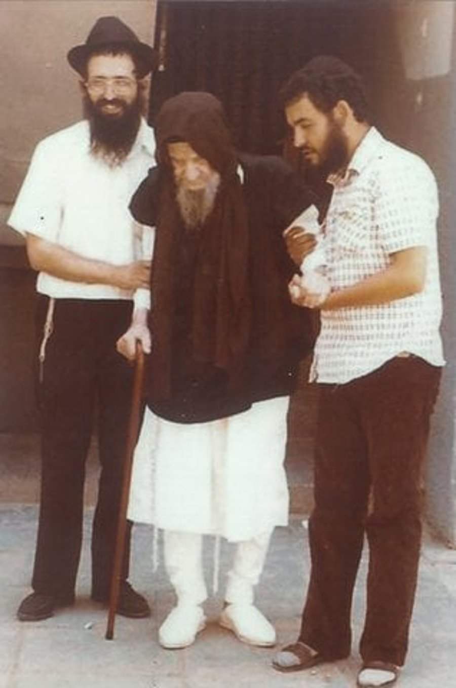 הבבא סאלי זי"ע, לצד חתנו הרב אדרעי