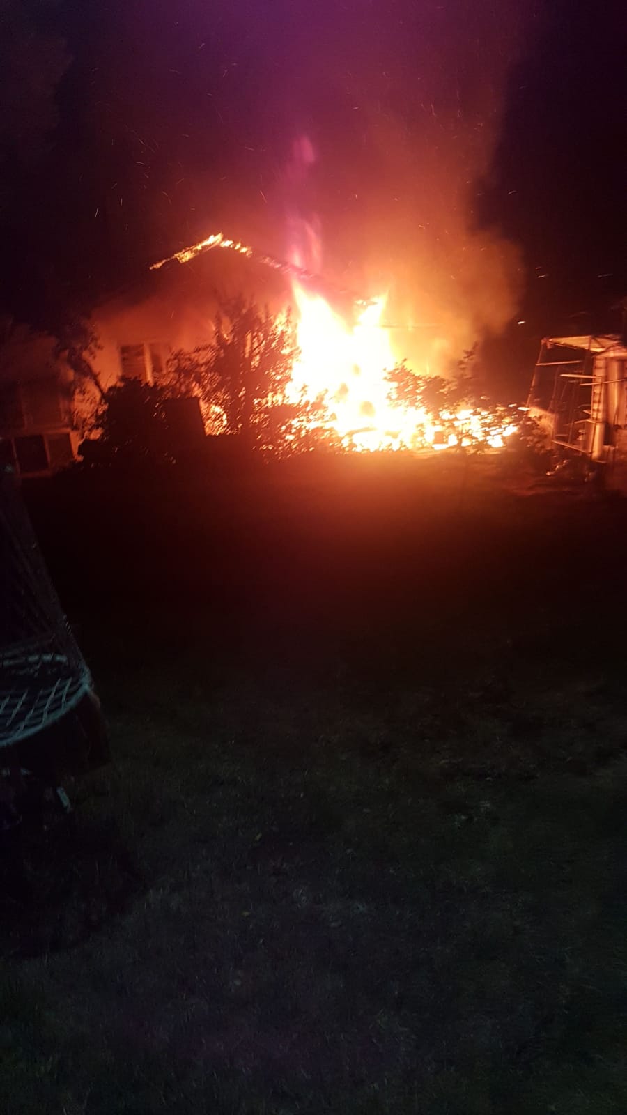 שלושה בתים נשרפו כליל  ב'קרית ענבים'