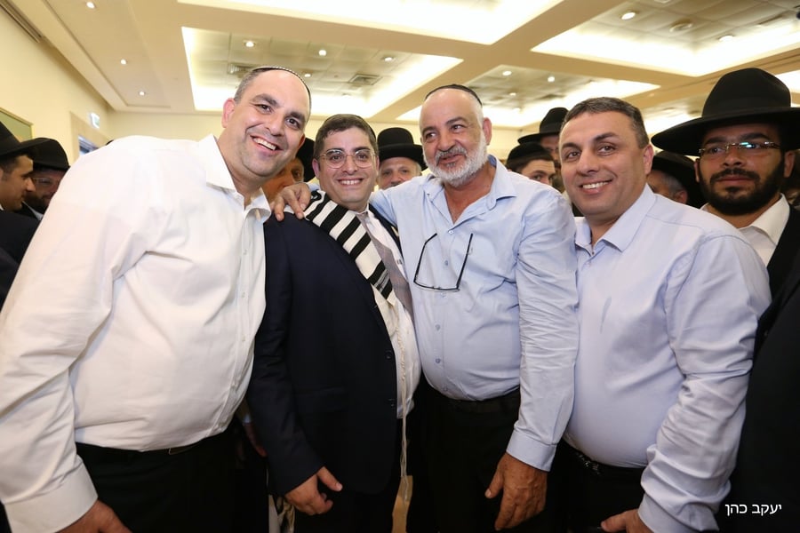 מימין: ראש עיריית לוד יאיר רביבו