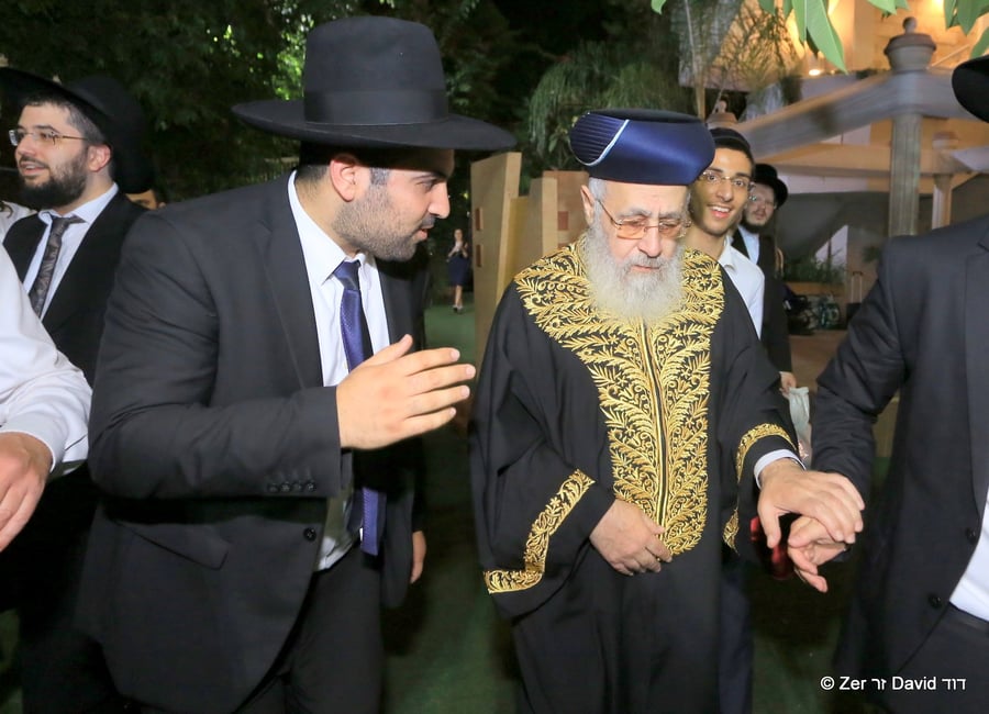 גדולי הרבנים בחתונת בן הרב פרץ מאיר