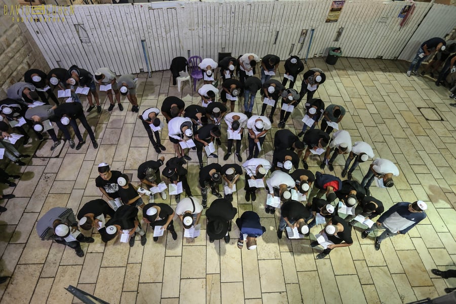 150 נערים ונערות ביקשו סליחה ברשב"י