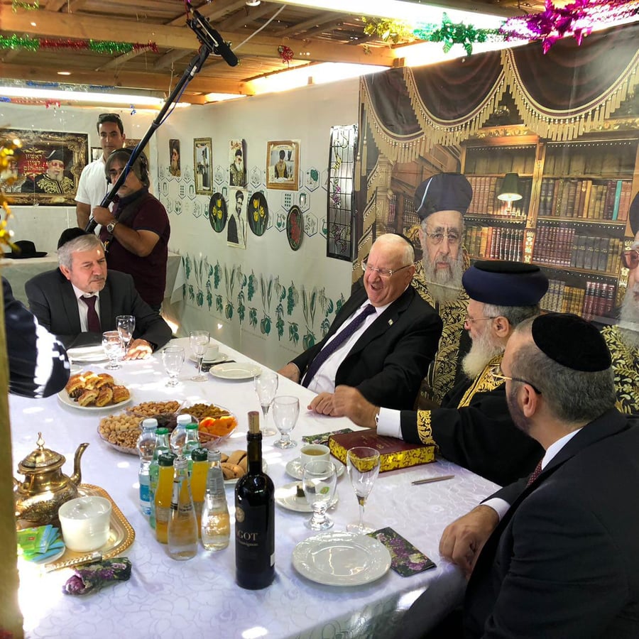 הנשיא ריבלין ביקר בסוכות הרבנים הראשיים