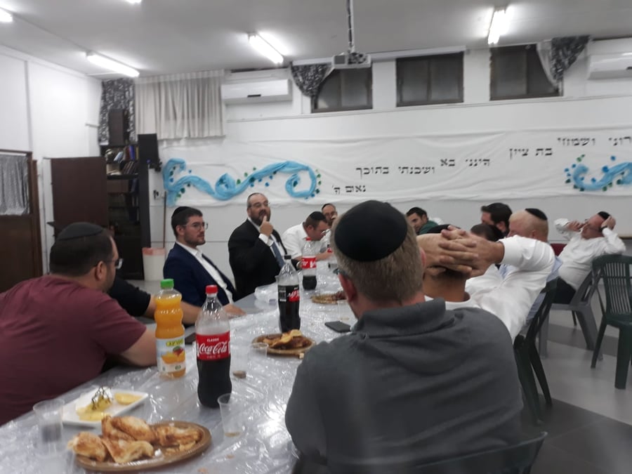 ראוכברגר נפגש עם "חרדים עובדים" בירושלים