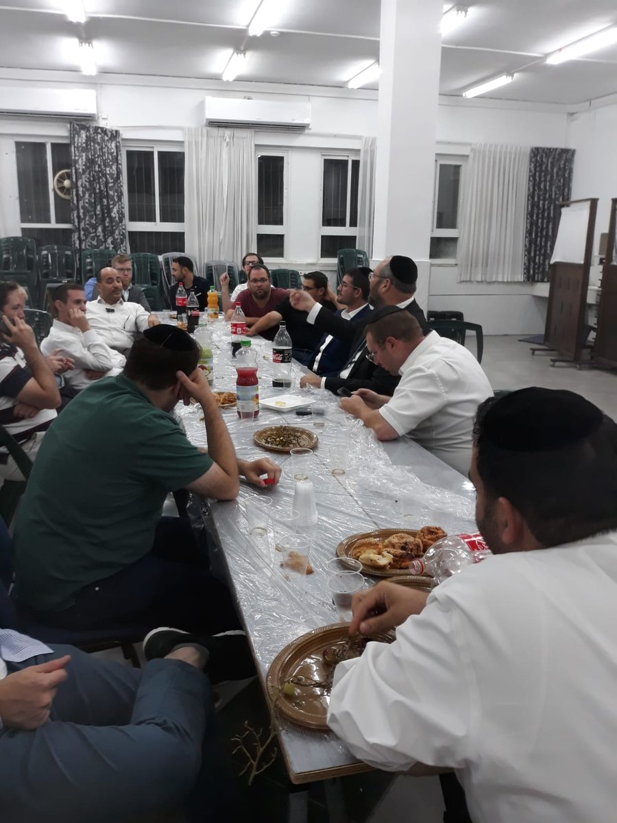 ראוכברגר נפגש עם "חרדים עובדים" בירושלים