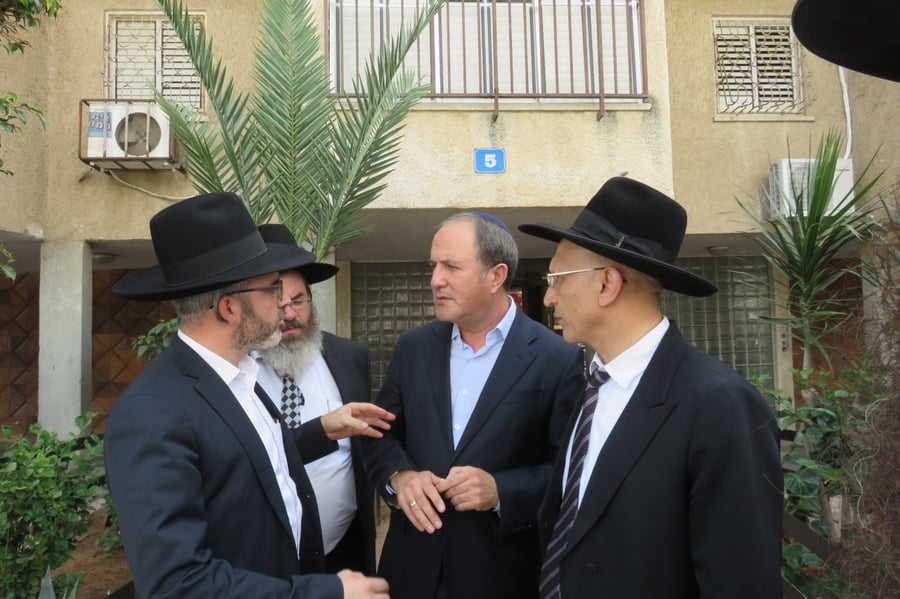 אשדוד: 'הפלג הירושלמי' תומכים ב'אגודת ישראל'