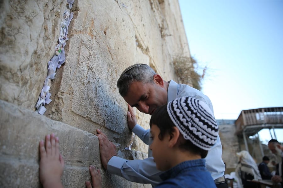 הקרב בירושלים: אלקין וליאון התפללו בכותל