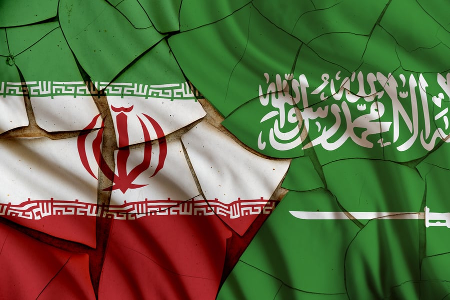 דגלי איראן וסעודיה