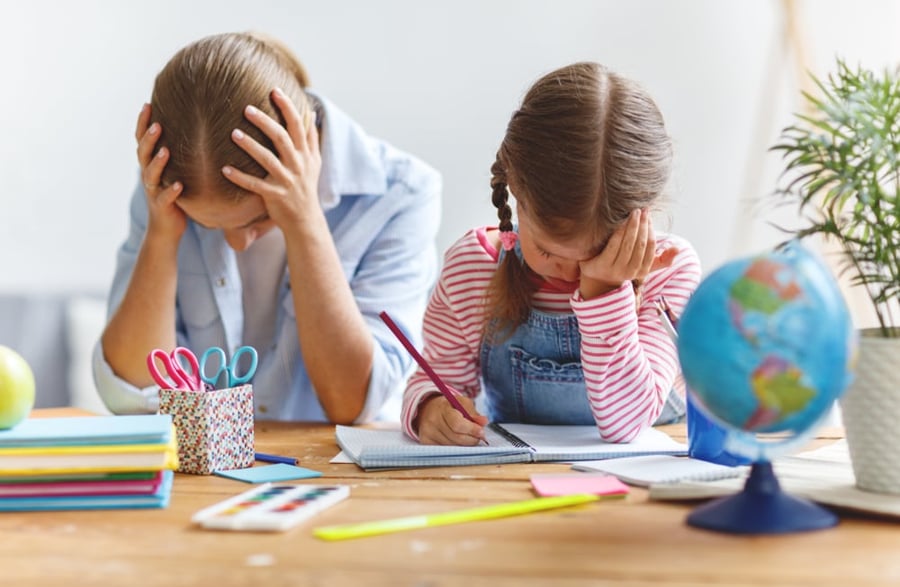 איך תגרמו לילדיכם להכין שיעורי בית בכיף?