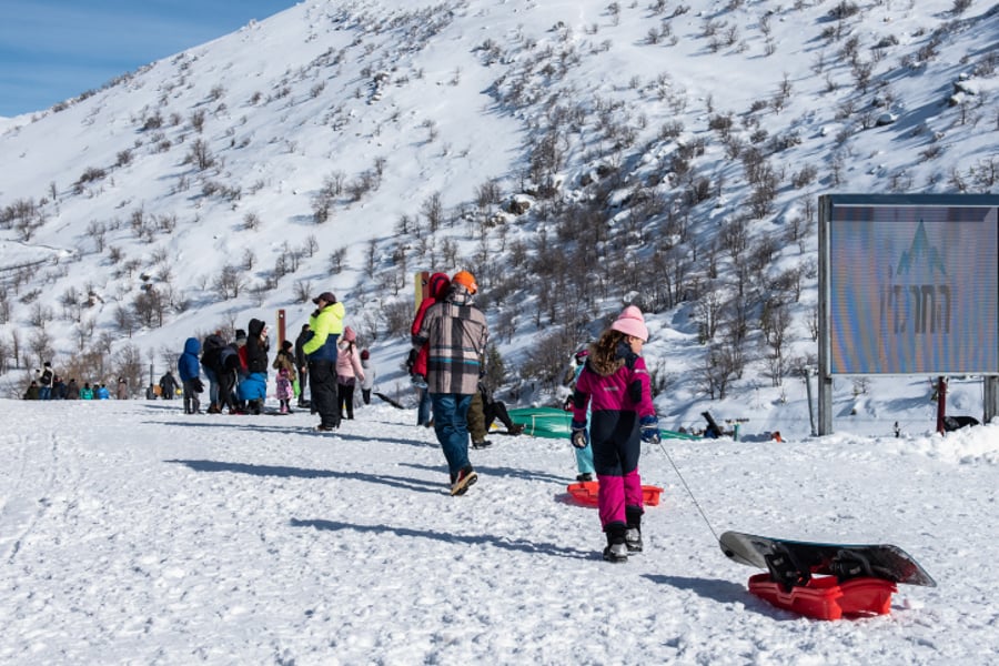 כמעט כמו באלפים: סקי בחרמון המושלג