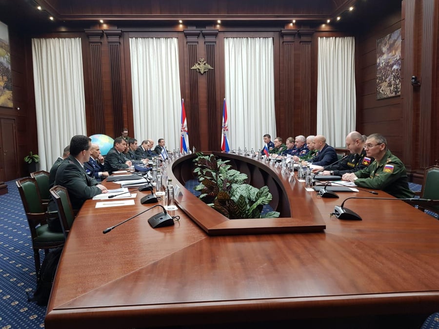 פגישה בין משלחת ישראלית צבאית לבכירים בצבא רוסיה