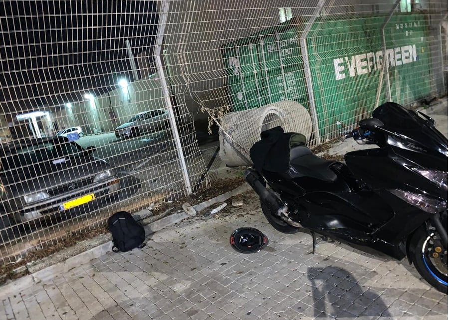האופנוע בתחנת המשטרה