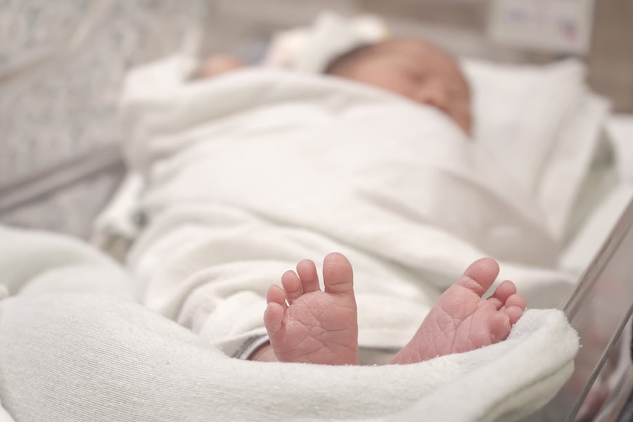 ביממה אחת: שלושה תינוקות מתו מחנק, מזיהום ומניתוח