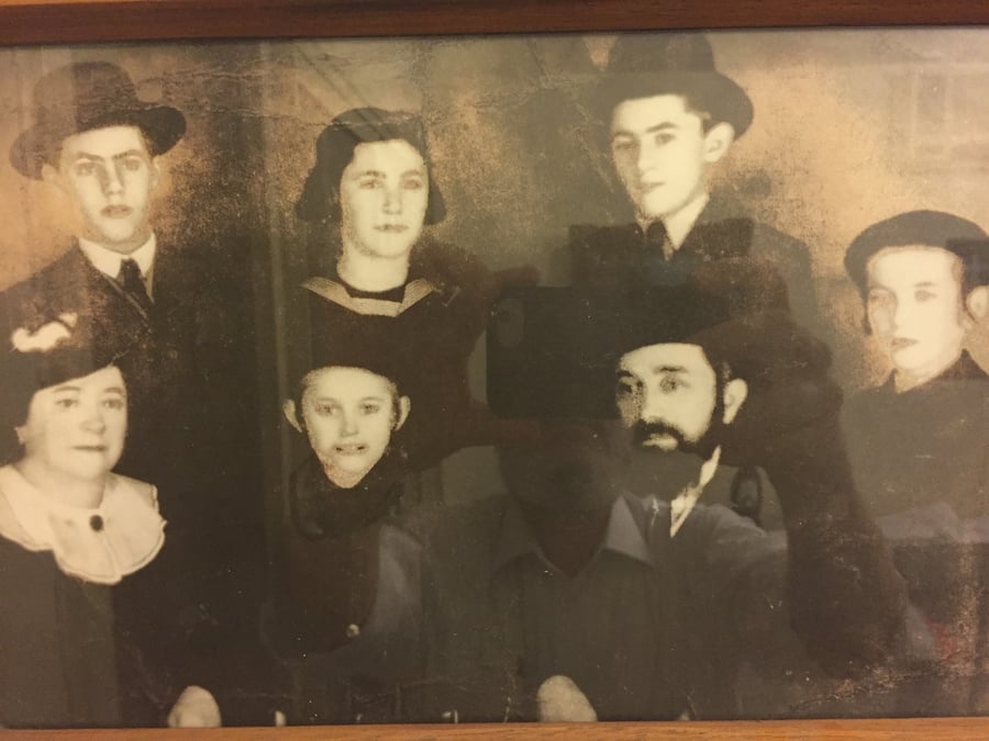 בני המשפחה לפני השואה