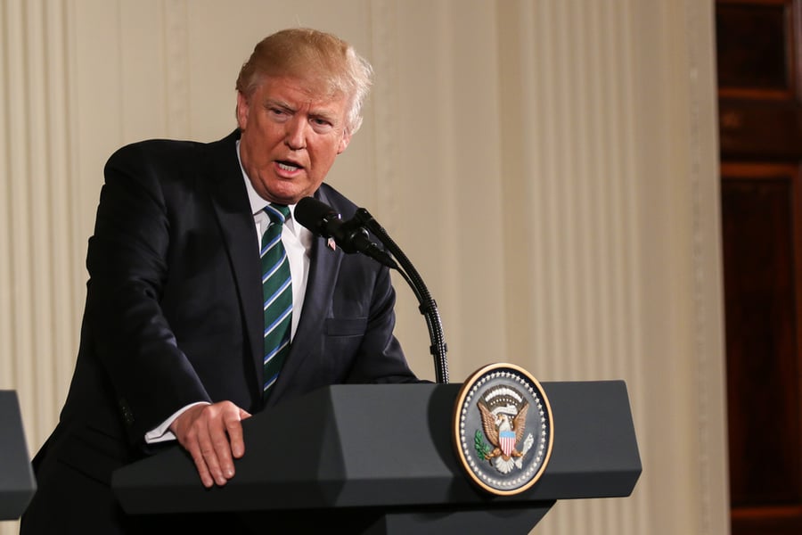 טראמפ מזהיר את איראן: "זו טעות גדולה"