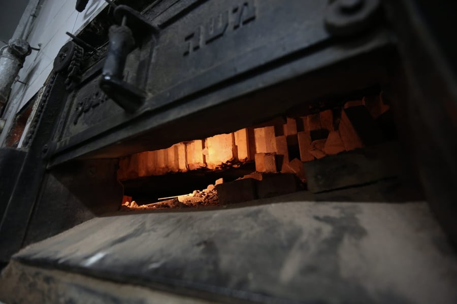 כך נראה התנור של 'מאפיית לנדנר' שקרס • תיעוד