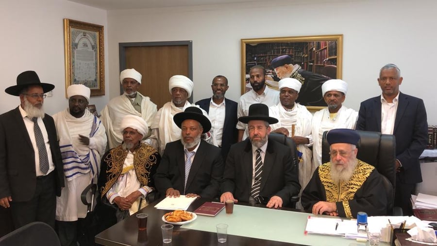 הרבנים הראשיים וראשי העדה האתיופית סיכמו: סוף המחאה האלימה