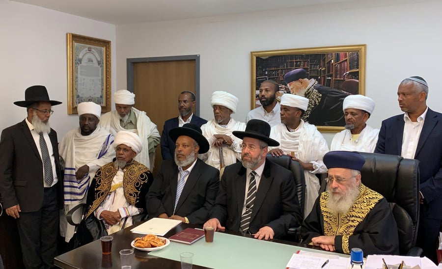 הרבנים הראשיים וראשי העדה האתיופית סיכמו: סוף המחאה האלימה