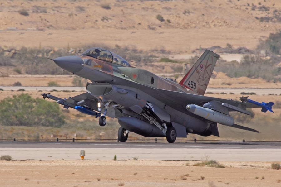 טעות: הטייס שיגר טיל - שנחת בשטח סוריה