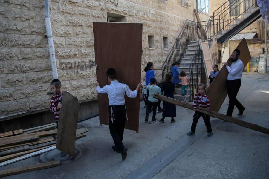 בלי בלעטל: בירושלים נערכים לחג הסוכות