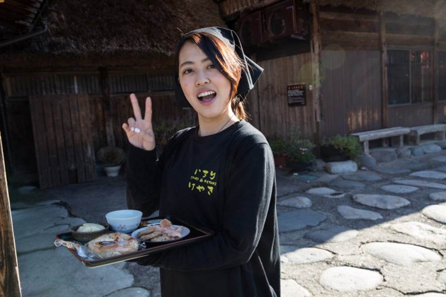 טיול לכפר יפני מסורתי דרך עדשת המצלמה