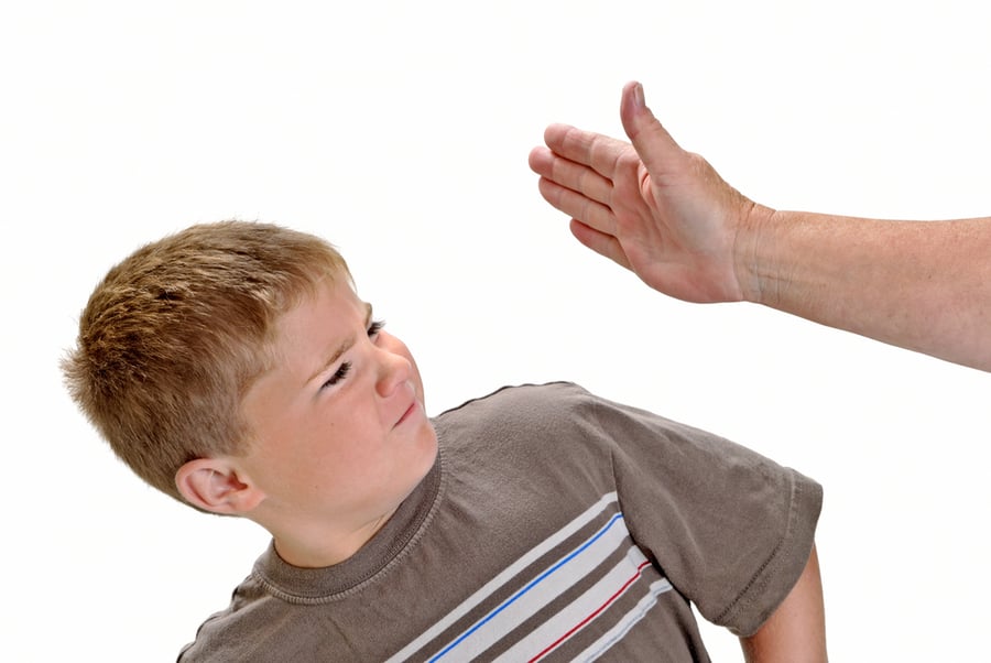 מחקרים: סטירות משפיעות לרעה על התנהגותם של ילדים