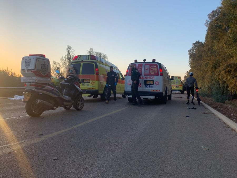 מחריד: שני רוכבי אופניים נפגעו מרכב ונהרגו