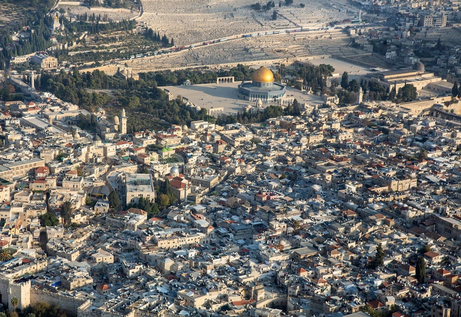תמונות מרהיבות: העיר העתיקה בירושלים - מהאוויר