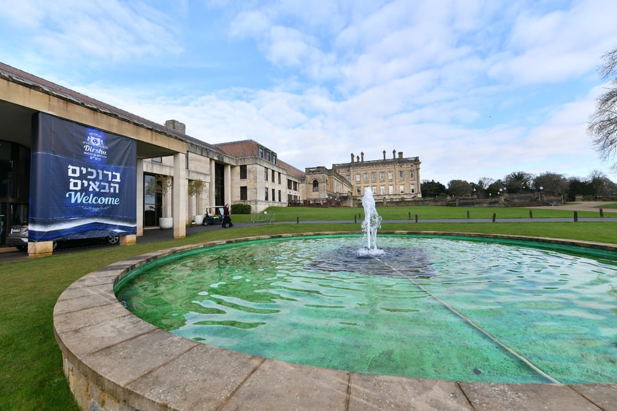 הקונוונשן העולמי של 'דרשו' באחוזה היסטורית באוקספורד שבאנגליה • גלריה