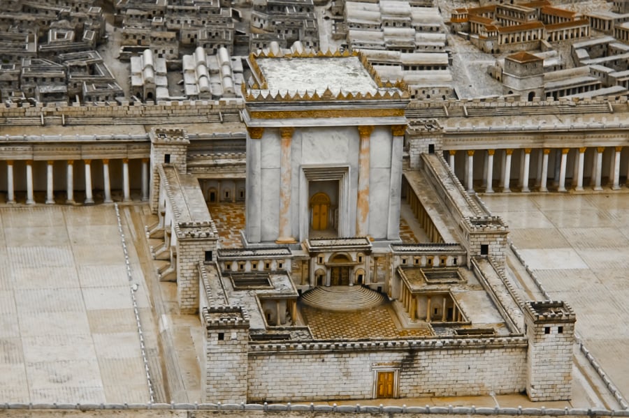 האם בית המקדש השלישי ירד מהשמיים?