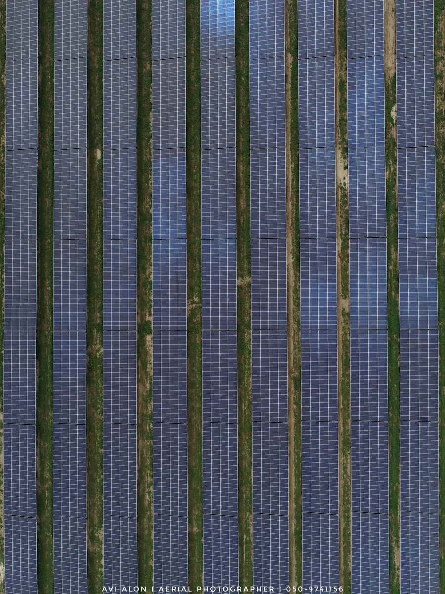 צפו: צילום אווירי של החווה הסולרית בגבעולים
