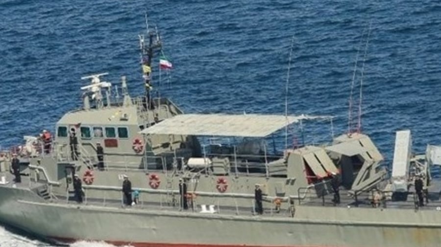 האיראנים ירו בטעות טיל על ספינה איראנית