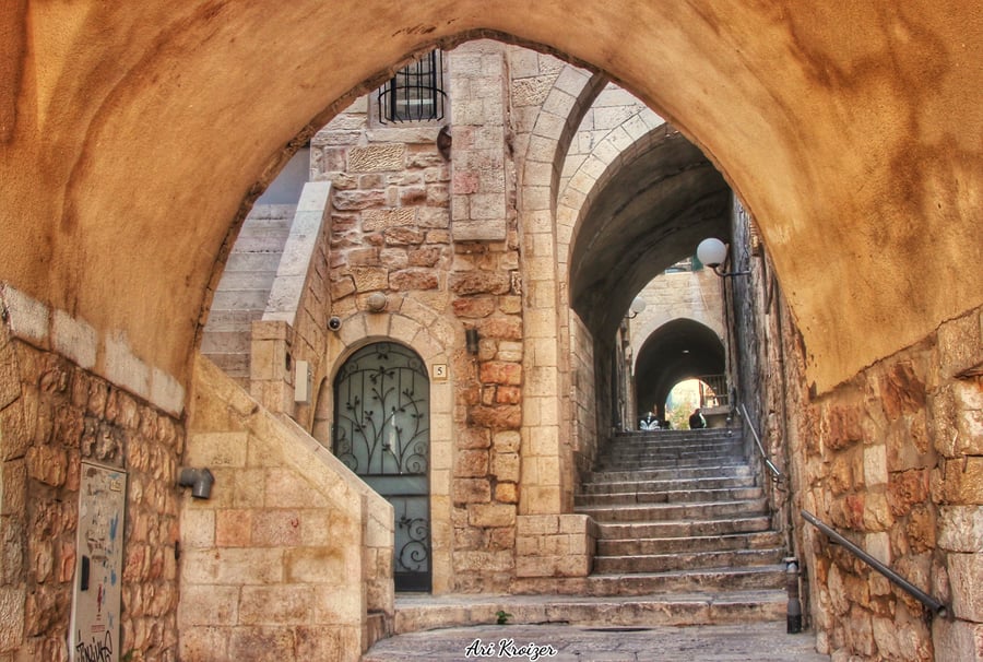 בתי הכנסת והסמטאות: העיר העתיקה בירושלים