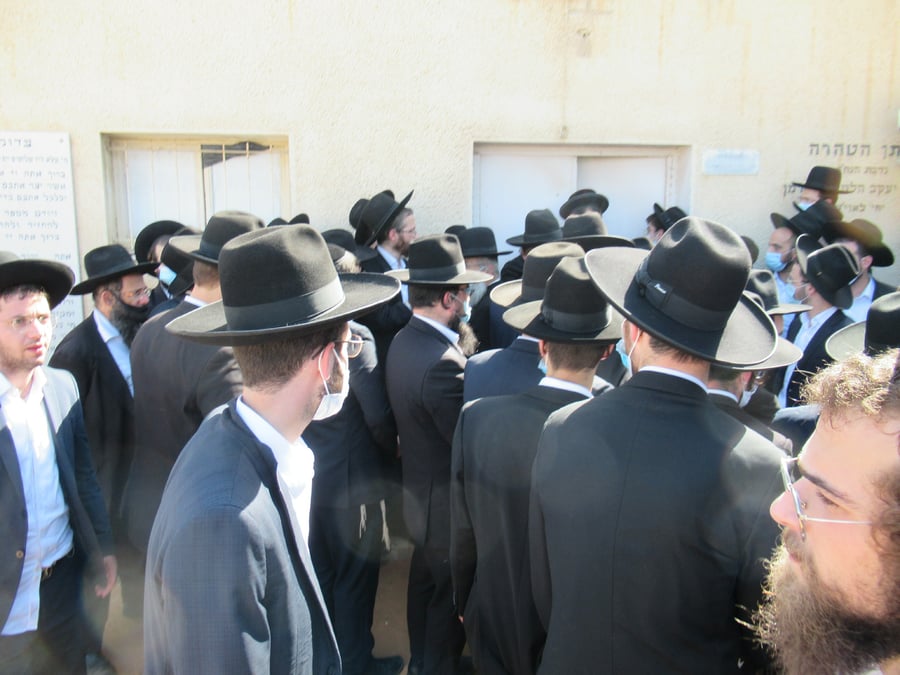 מסע הלווית הרבנית רבקה כהנמן ז"ל • תיעוד